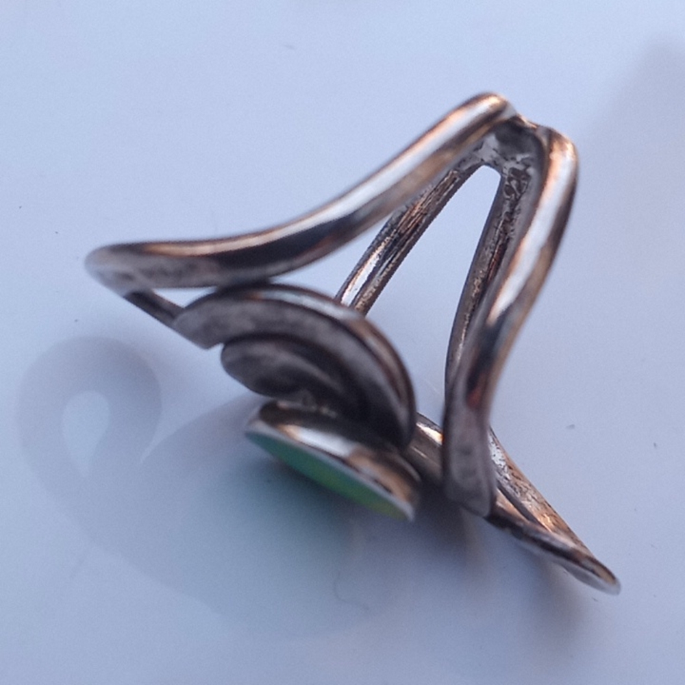VINTAGE Artisan 925 Silver Green Stone Ring Unique *SALE PRICE THRU  FEB.19 ONLY - Picture 8 of 16